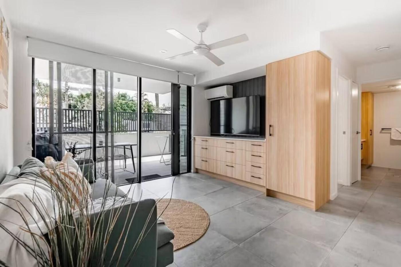 Coolum Gem With Bbq & Stunning Pool Apartment
